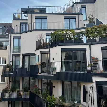 Schoene Wohnung Mit Eigenem Whirlpool In Dem Stadtzentrum